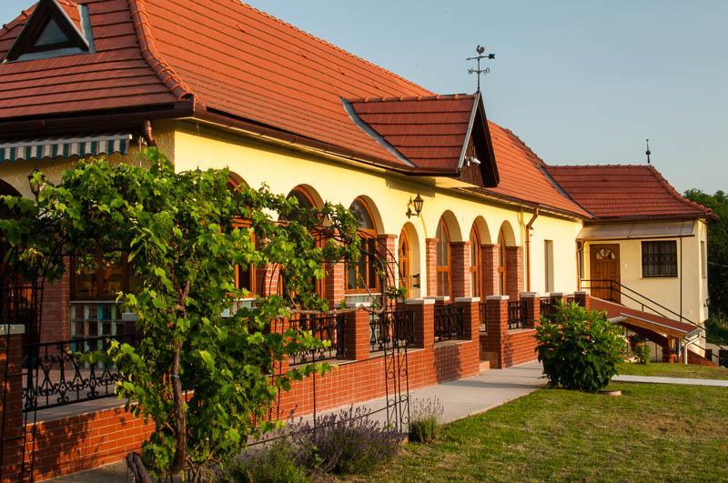 Villa Teleki Pensjonat *